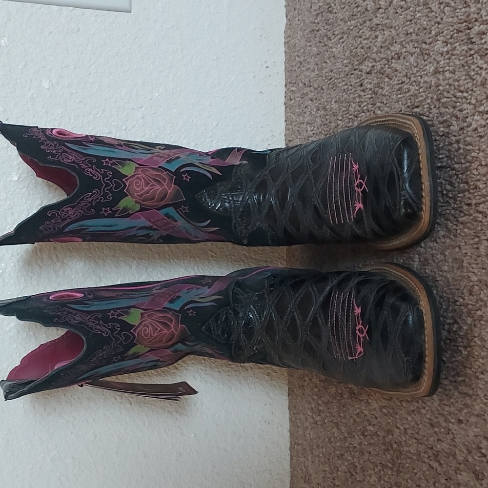 Womens Ariat 8.5 Black Boots